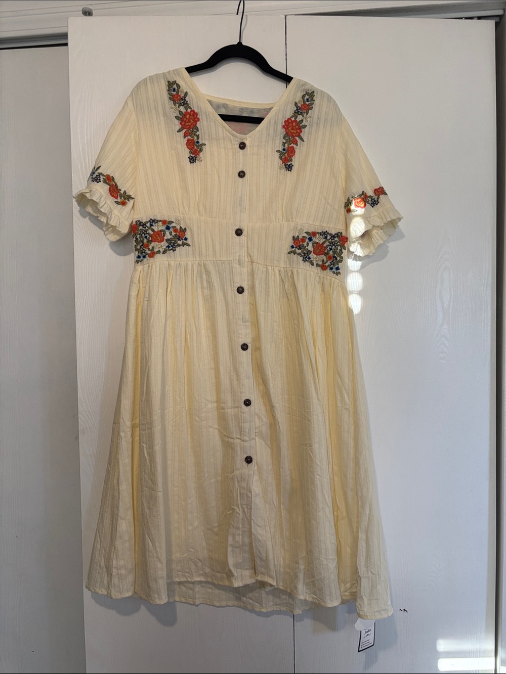 NWT- Pretty Lady dress